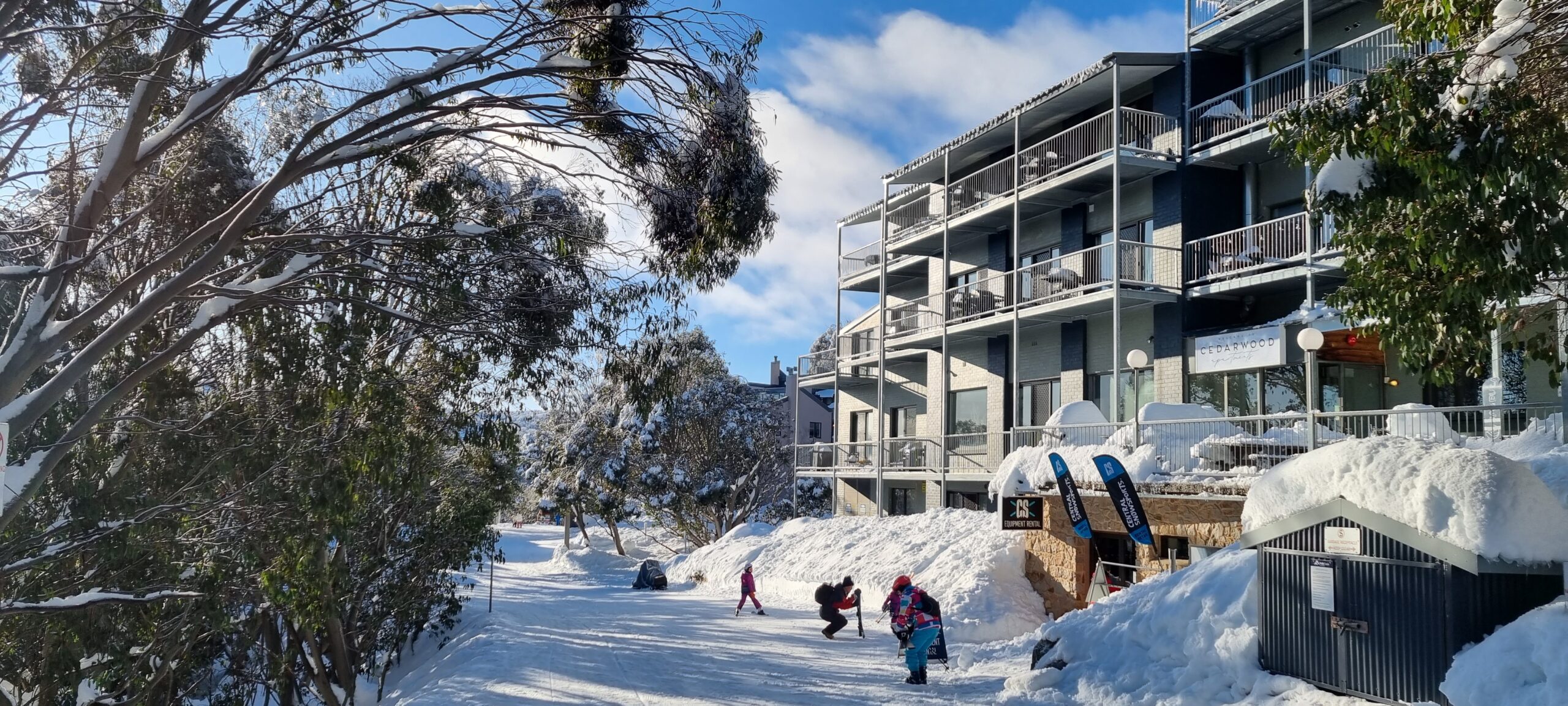 Falls Creek Accommodation at Cedarwood Apartments | Home