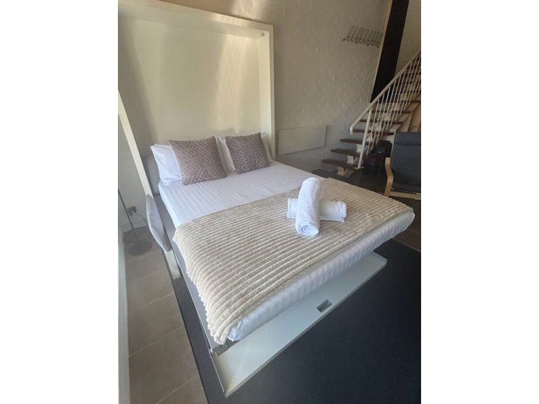 Tiltaway Bed