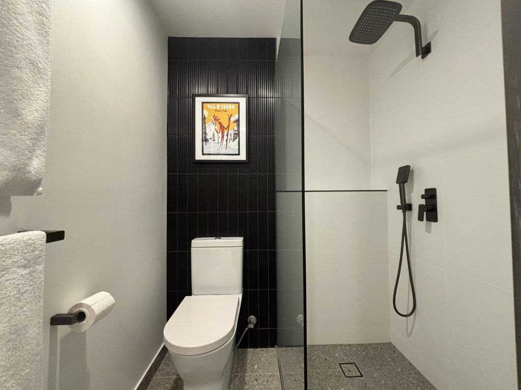 Bathroom1