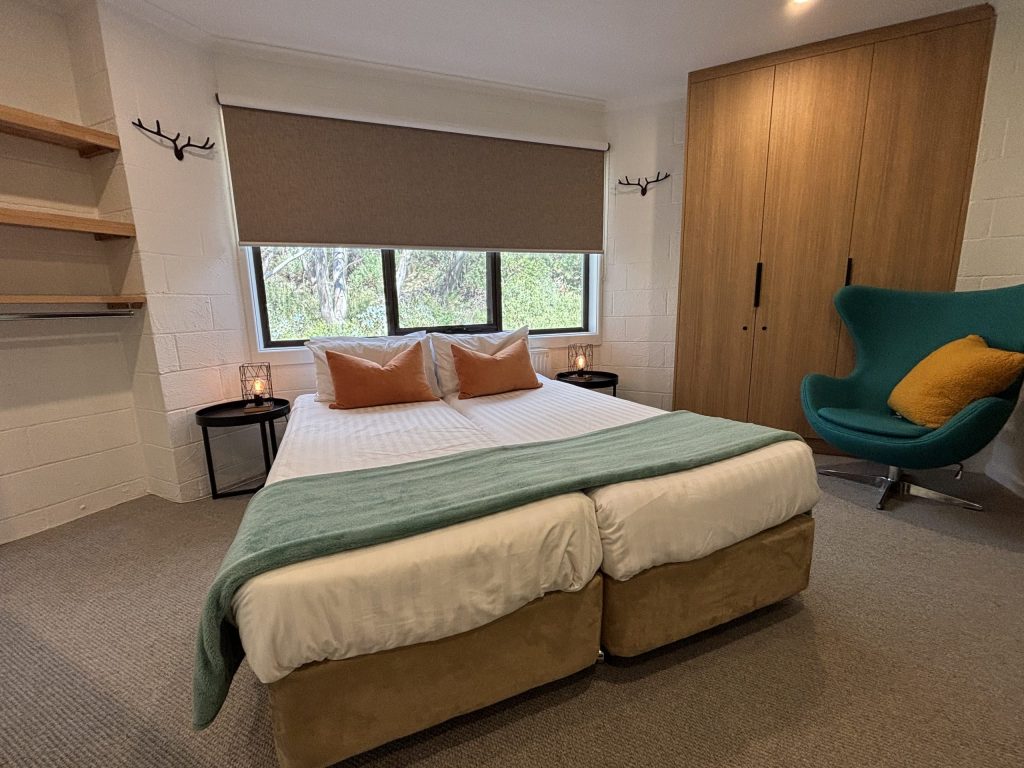 Loungeroom Bed